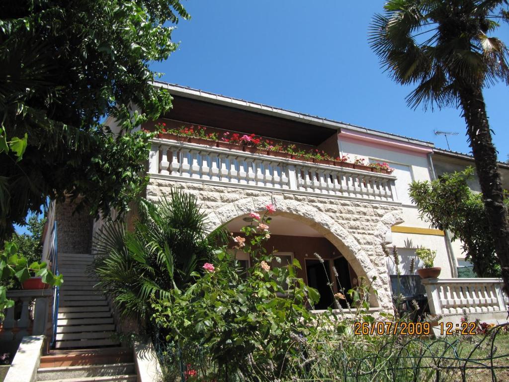 Polomcic * Pula